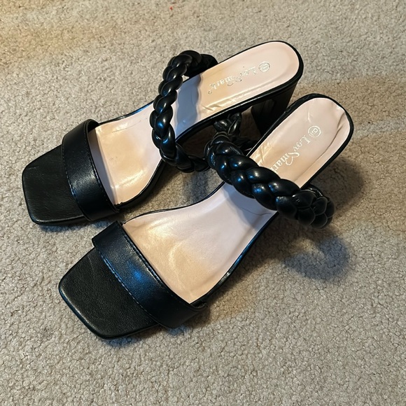 Lov Mark Shoes - Black Heel Sandals 🩷